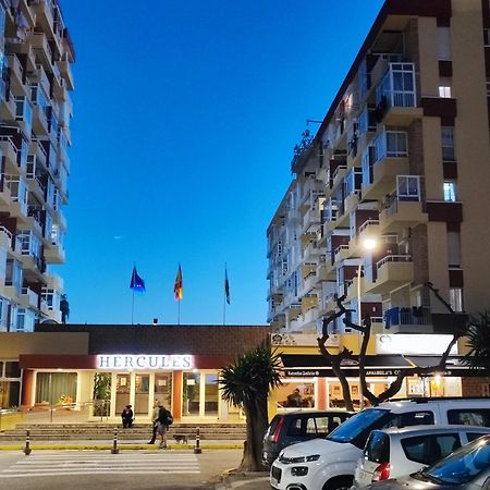 Hercules Paradise 531 Apartamento Con Vistas Al Mar Mediterraneo En Benalmadena A Pasos Del Centro Y Su Vibrante Zona Comercial Disfruta De Una Experiencia Unica En La Costa Del Sol Malaga Andalucia Well-Connected To The Airport Exterior foto